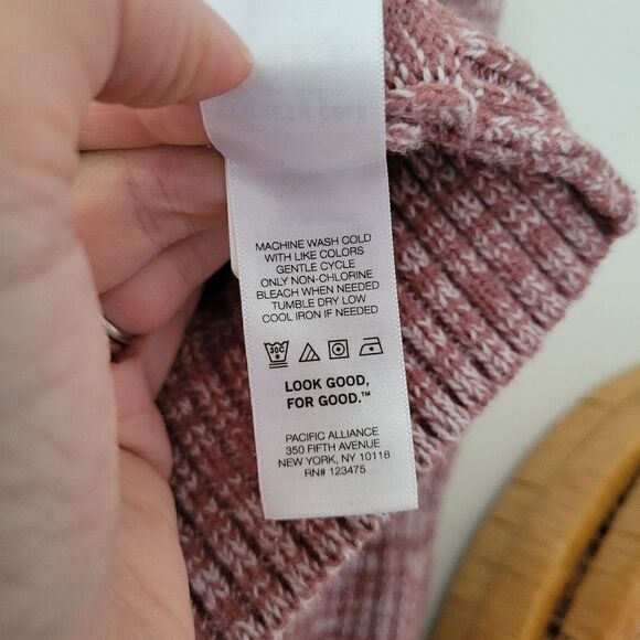 Kenneth Cole Pink Cropped Sweater V-Neck XS Oversized - Picture 7 of 8